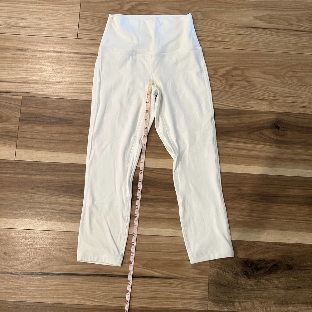 Lululemon Align Crop 21 - White - Double Lined - Size 4